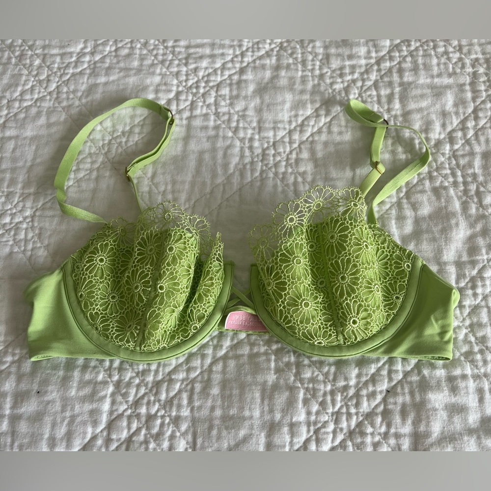 Victoria’s Secret Very Sexy Bra